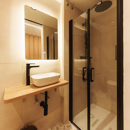 Bravissimo Ballesteries 34, Heart Of The Barri Vell Girona