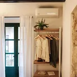 Апартаменты Bravissimo Ballesteries 34, Heart Of The Barri Vell *