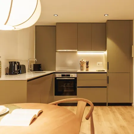 Bravissimo Ballesteries 34, Heart Of The Barri Vell *