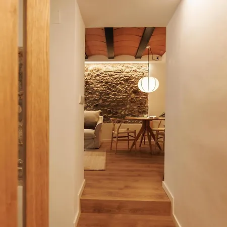 Bravissimo Ballesteries 34, Heart Of The Barri Vell *