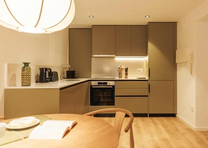 Bravissimo Ballesteries 34, Heart Of The Barri Vell *