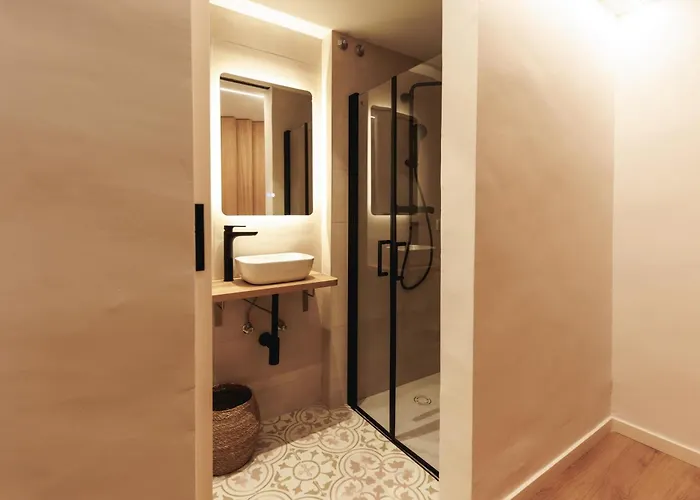 Bravissimo Ballesteries 34, Heart Of The Barri Vell Апартаменты *