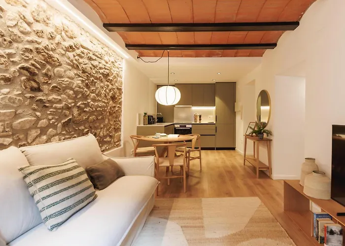 Bravissimo Ballesteries 34, Heart Of The Barri Vell